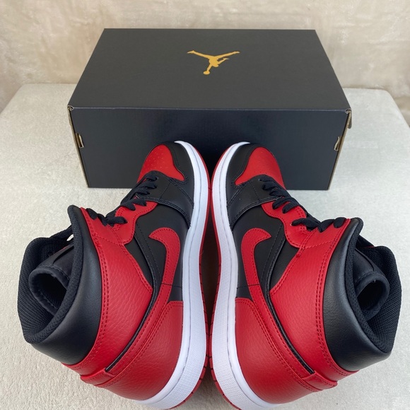 Nike Air Jordan 1 Mid Banned Black Red - Picture 5 of 6